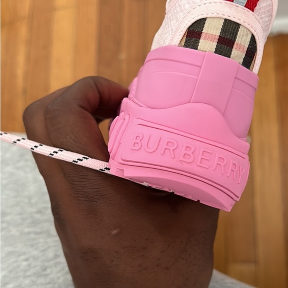 Burberry girls sneaker - Picture 5 of 7